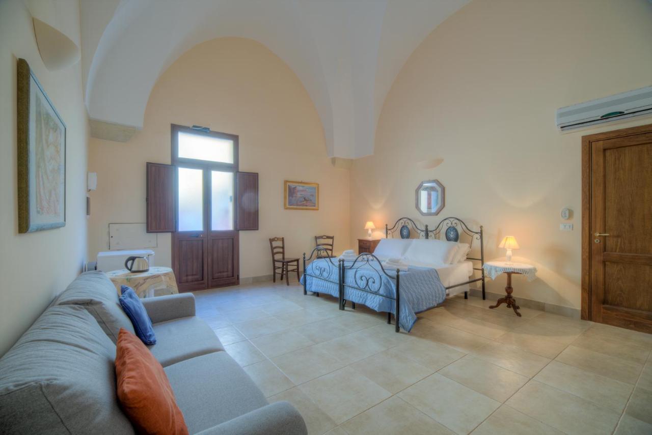 Bed and Breakfast Lu Caffa By Typney Vernole Esterno foto
