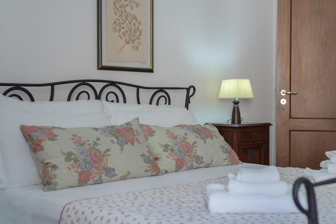 Bed and Breakfast Lu Caffa By Typney Vernole Esterno foto