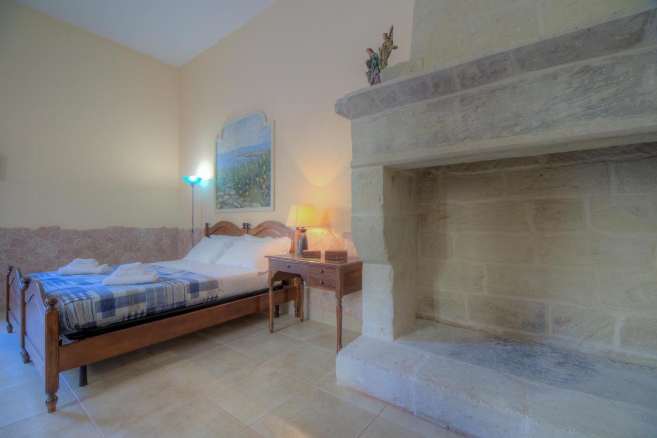 Bed and Breakfast Lu Caffa By Typney Vernole Esterno foto