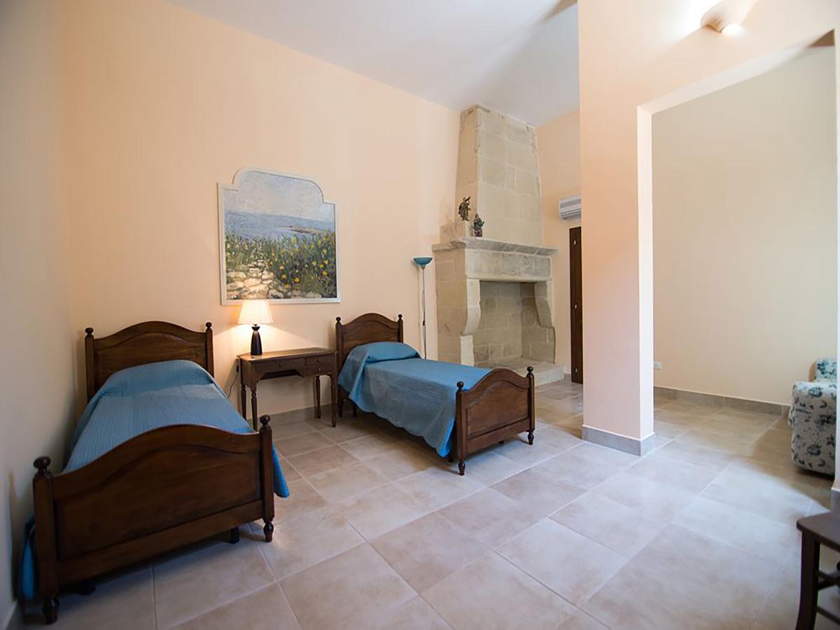 Bed and Breakfast Lu Caffa By Typney Vernole Esterno foto