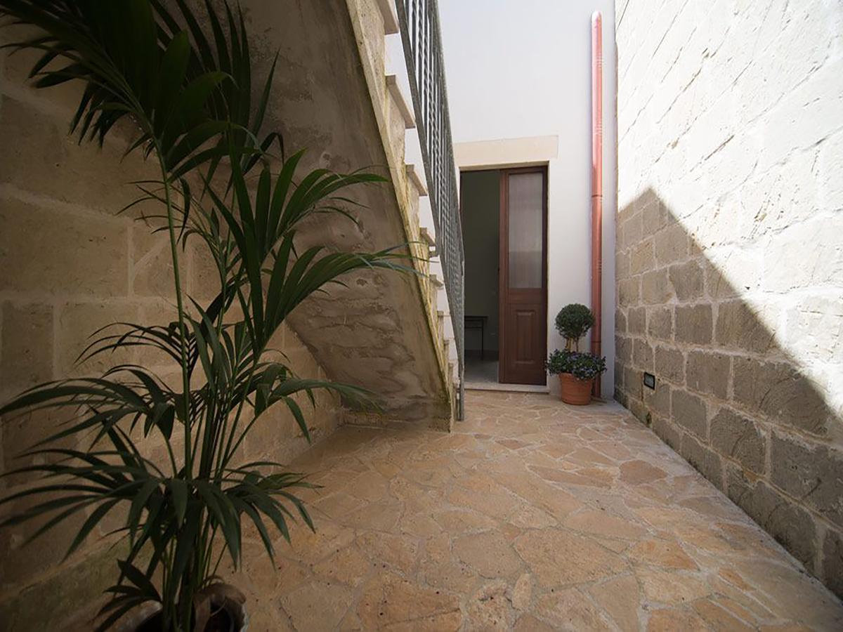 Bed and Breakfast Lu Caffa By Typney Vernole Esterno foto